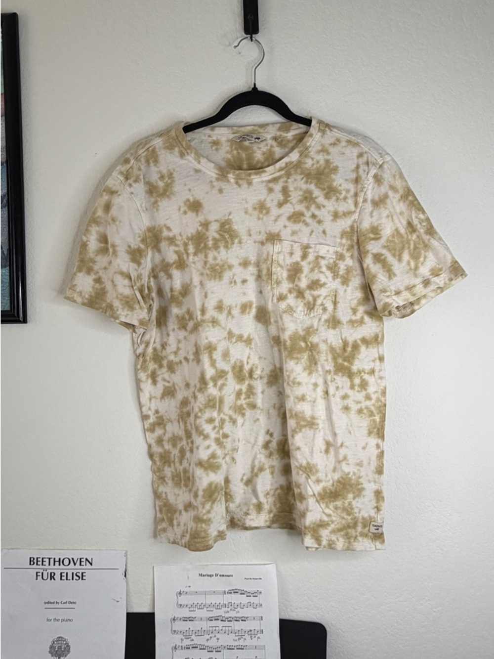 Toad&Co Tan Khaki Tie Dye Pocket Tee Large Sustainable Outdoor Casual